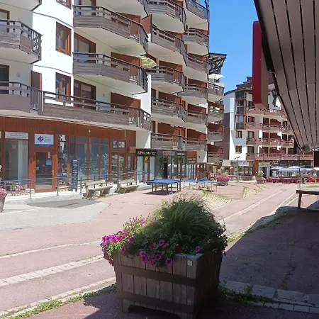 Ski-in Ski-out 1 Bed, La Tania