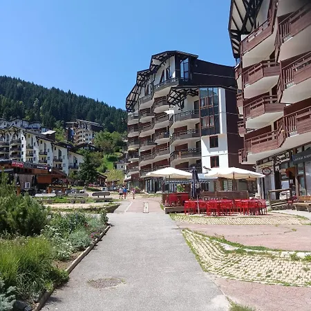 Ski-in Ski-out 1 Bed, La Tania *