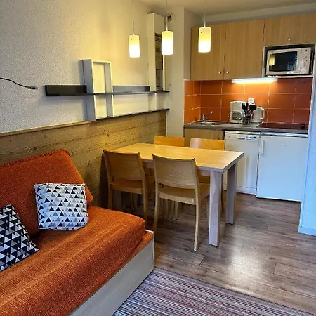 Ski-in Ski-out 1 Bed, La Tania شقة كورشوفيل
