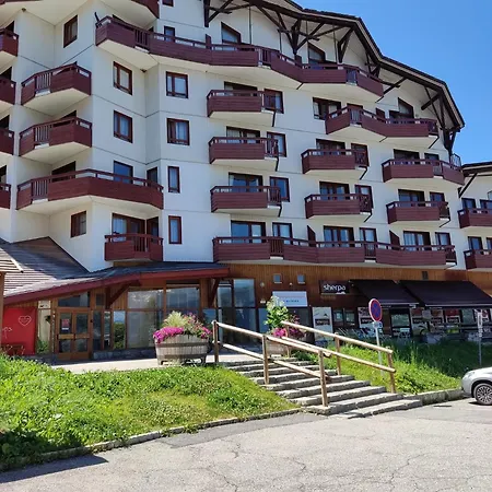 Ski-in Ski-out 1 Bed, La Tania كورشوفيل